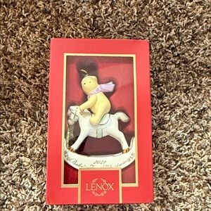Lenox Disney Baby's First Christmas Ornament 2021 - Winnie the Pooh’s Christmas
